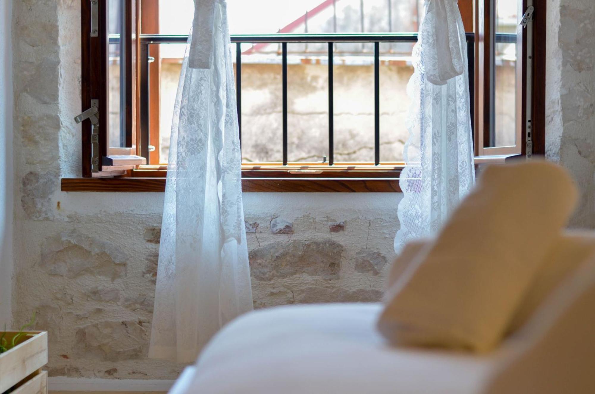 Apartments & Rooms Tiramola - Old Town تروغير الغرفة الصورة
