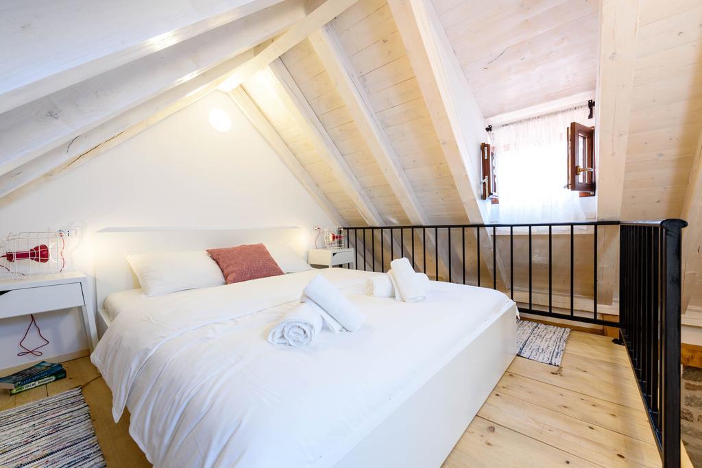 Apartments & Rooms Tiramola - Old Town تروغير المظهر الخارجي الصورة