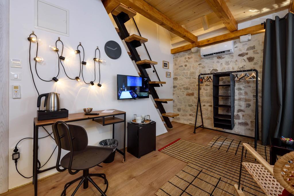 Apartments & Rooms Tiramola - Old Town تروغير المظهر الخارجي الصورة